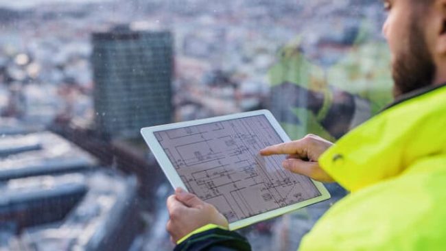 Bluebeam Revu ist mit der Version 21 noch mobiler und unabhängiger von Installationen oder Interfaces geworden. Möglich ist das durch den ortsunabhängigen Zugriff auf Planunterlagen, Studio Sessions und Markups – über den Webbrowser jedes mobilen Endgeräts.© Bluebeam 2024