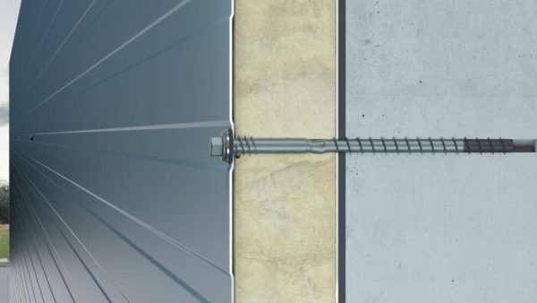 Durch den Einsatz von SandStat der iS-enigeering GmbH unterstützt SFS seine Kunden bei der Planung der Befestigungselemente und der Nachweisführung für Sandwichkonstruktionen. © SFS