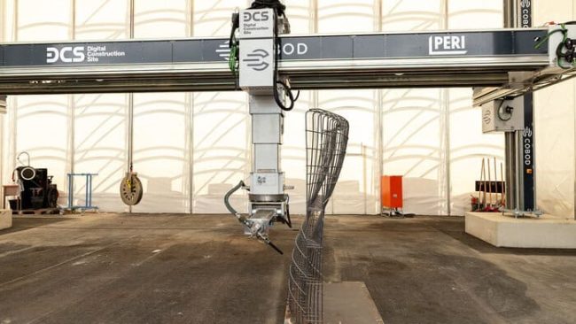 Der 6 Meter hohe 3D-Drucker wurde gemeinsam von dem 3D-Druck-Unternehmen COBOD und der TU Braunschweig © Kristina Rottig