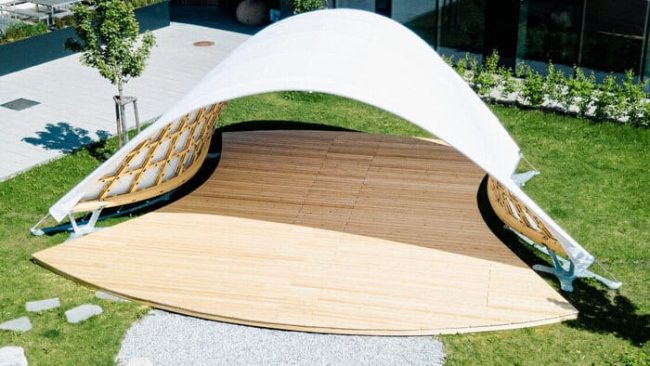 Gewölbte Holzkonstruktionen lassen sich aus flachen Elementen herstellen © Lukas Zeilbauer