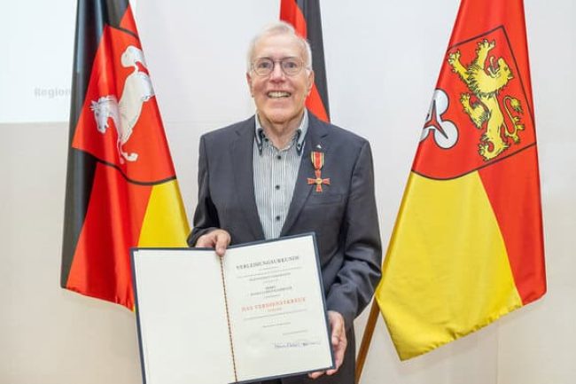 Engagierter Ingenieur: Bundesverdienstkreuz für Hans-Ullrich Kammeyer © Ines Schiermann / Region Hannover